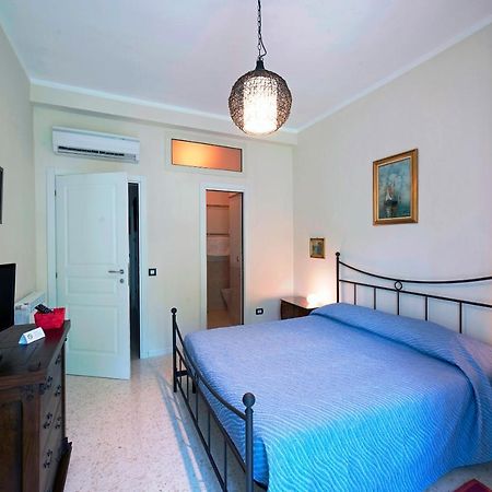 Le Rondini Bed and Breakfast Napels Buitenkant foto