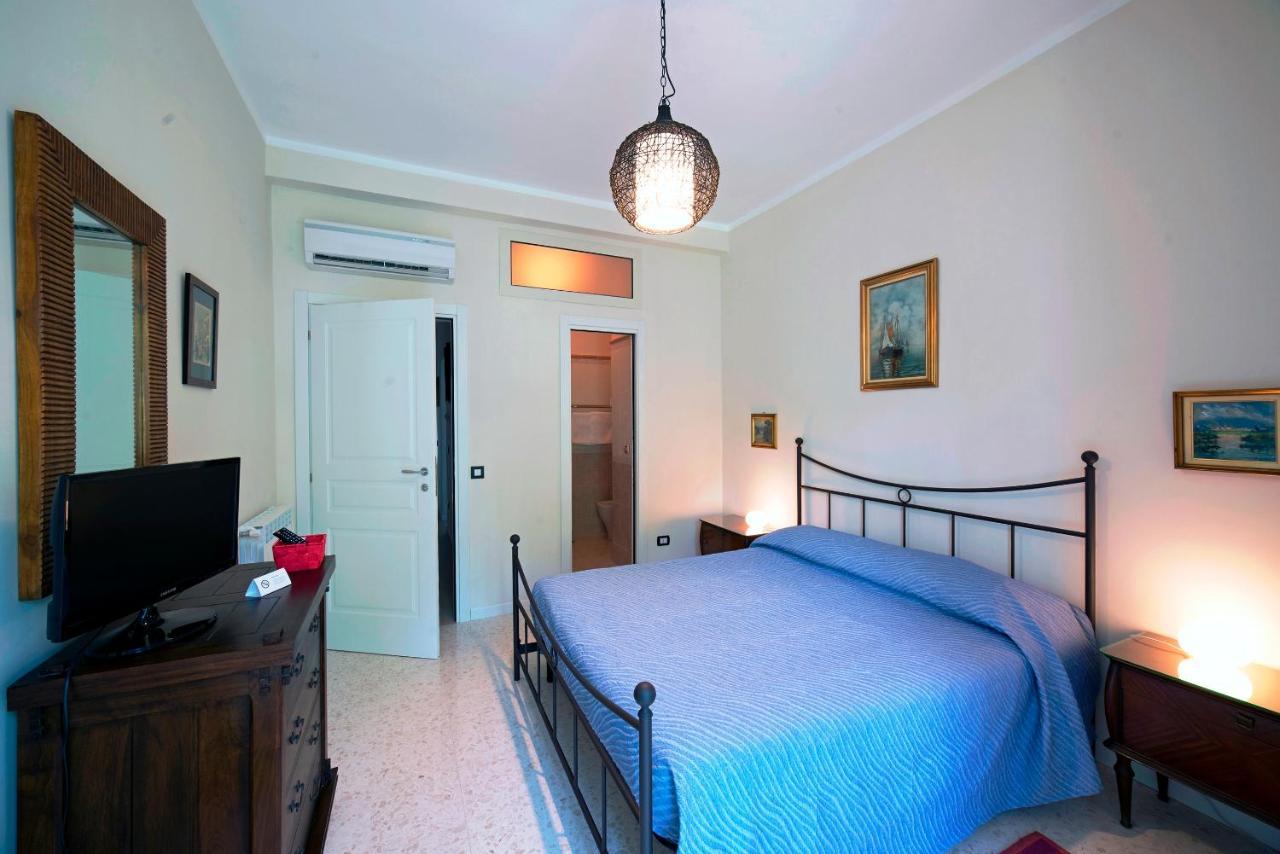 Le Rondini Bed and Breakfast Napels Buitenkant foto