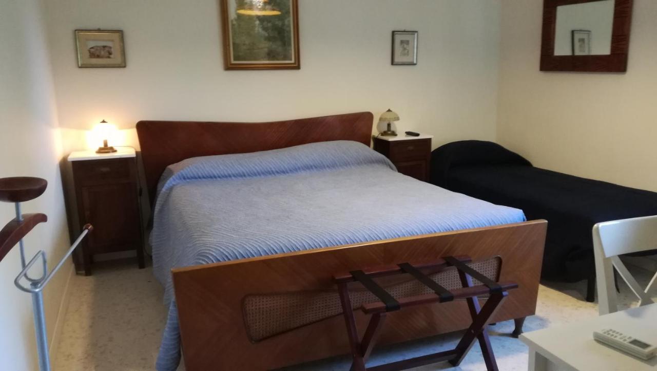 Le Rondini Bed and Breakfast Napels Buitenkant foto